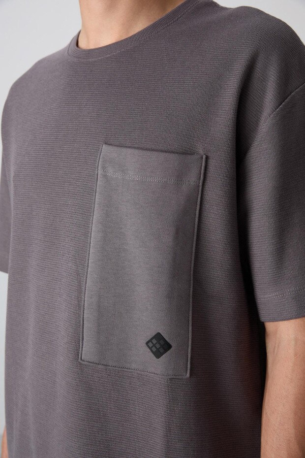 Koyu Gri Pamuklu Kalın Yüzeyi Dokulu Oversize Fit Basic Erkek T-Shirt - 88341 - 3