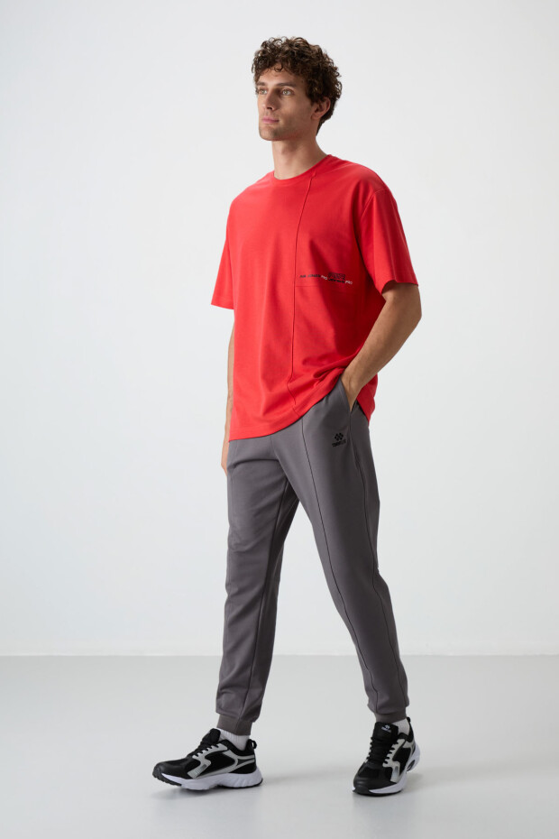 Koyu Gri Pamuklu Yumuşak Dokulu Comfort Fit Nakışlı Erkek Jogger - 82123 - 2