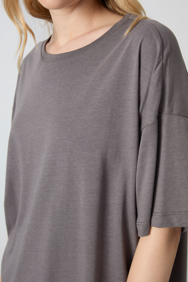 Koyu Gri Penye Modal Yumuşak Tuşeli Oversize Fit Basic Kadın T-Shirt- 97285 - 4