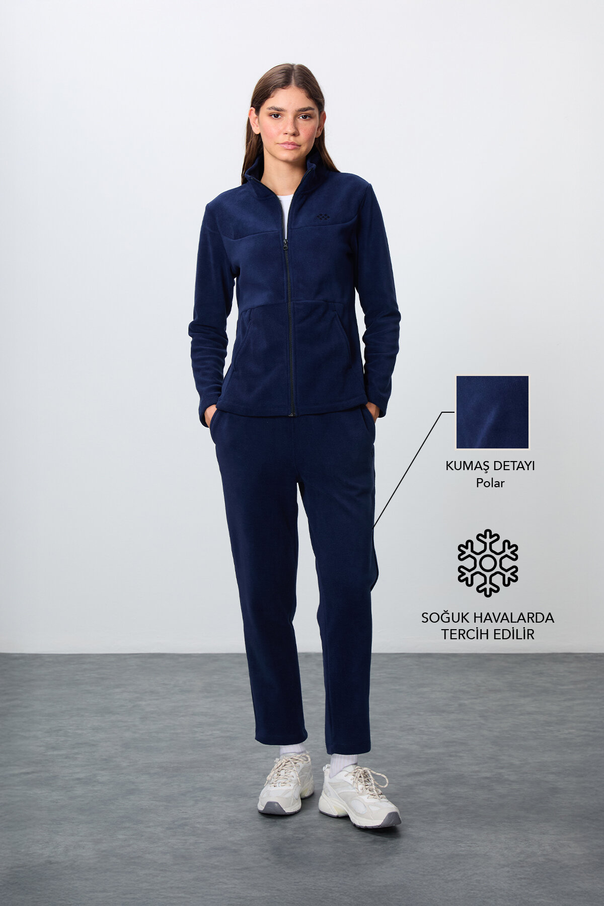 Lacivert Kalın Yumuşak Dokulu Dik Yaka Oversize Nakışlı Polar Kadın Eşofman Takım -95339 - TOMMYLIFE