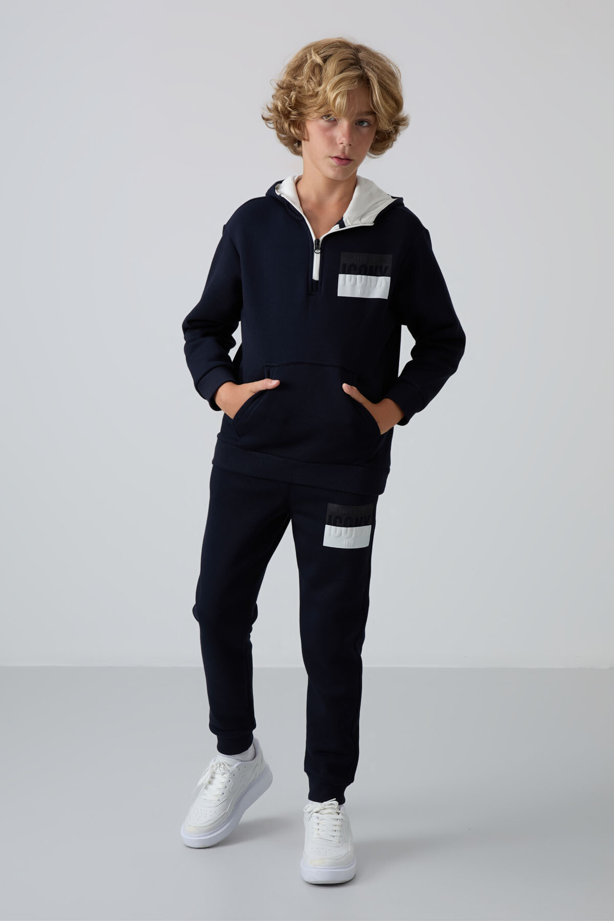 Lacivert Pamuklu Kalın İçi Tüylü Standart Fit Baskılı Erkek Çocuk Eşofman Takım - 11246 - TOMMYLIFE