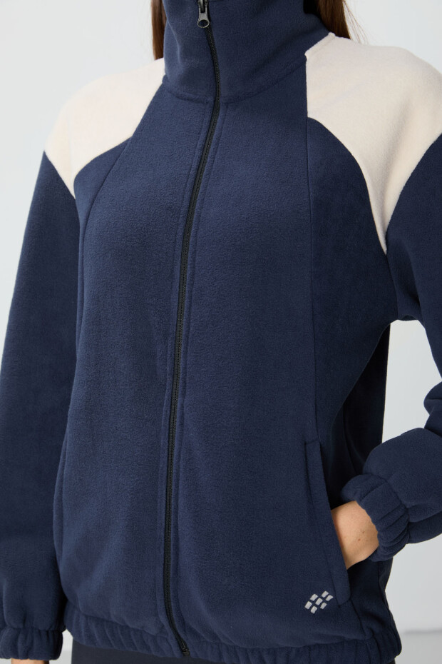 Lacivert Kalın Yumuşak Dokulu Dik Yaka Oversize Nakışlı Polar Kadın Sweatshirt - 97293 - 6