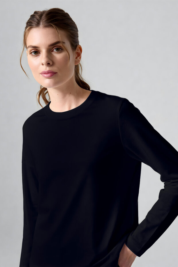 Lacivert O Yaka Standart Fit Uzun Kollu Basic Kadın T-Shirt - 97312 - 4