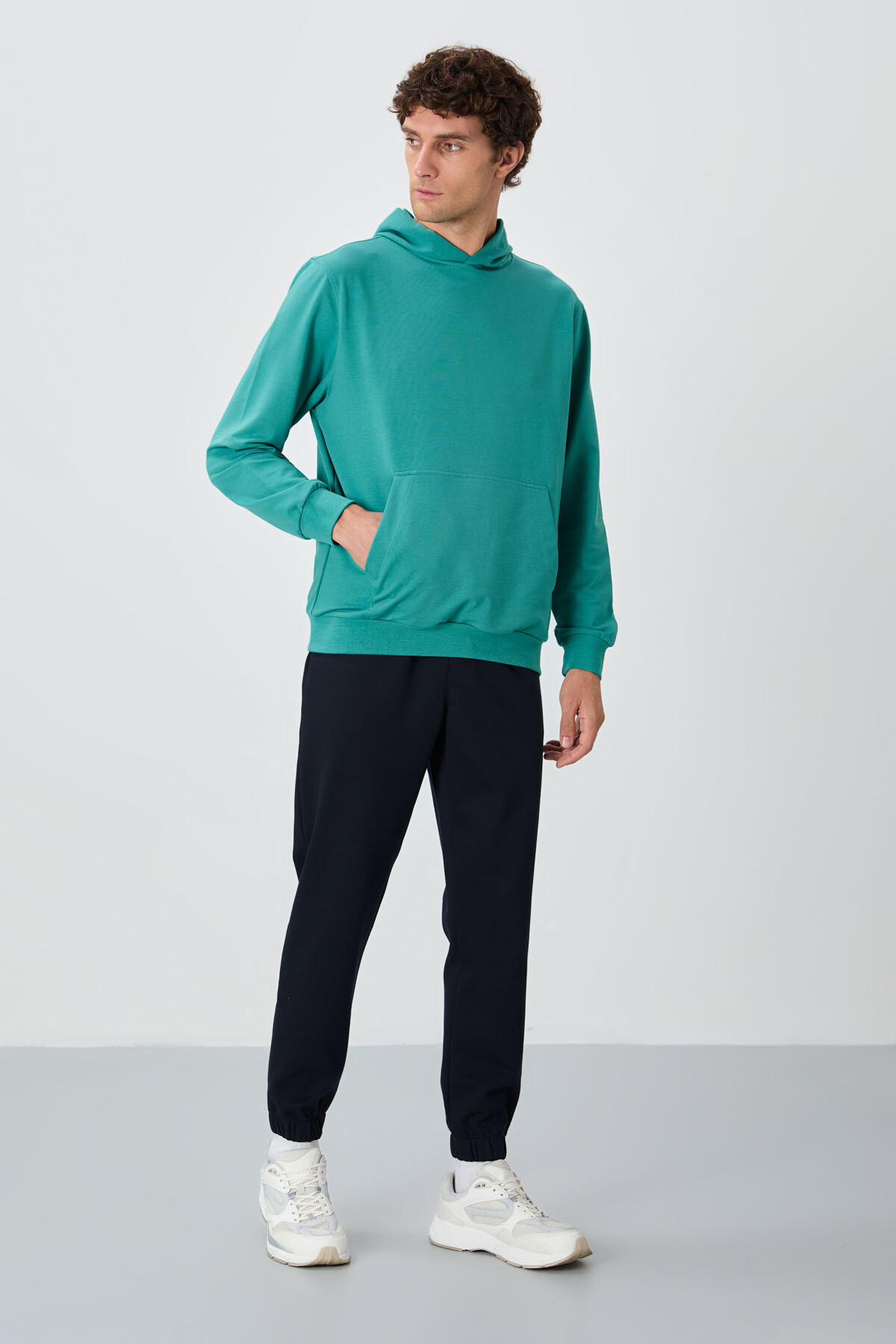 Lacivert Yüzeyi Dokulu Standart Fit Erkek Eşofman Alt - 82156 - Air Jones (1)