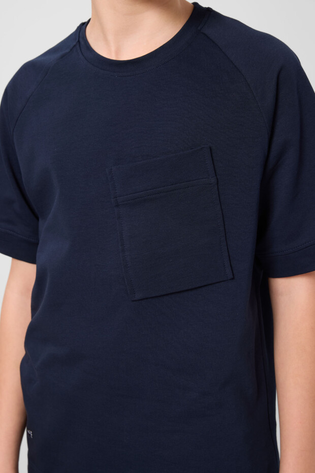 Lacivert Pamuklu Yumuşak Dokulu Oversize Cep Detaylı Erkek Çocuk T-Shirt - 11295 - 3