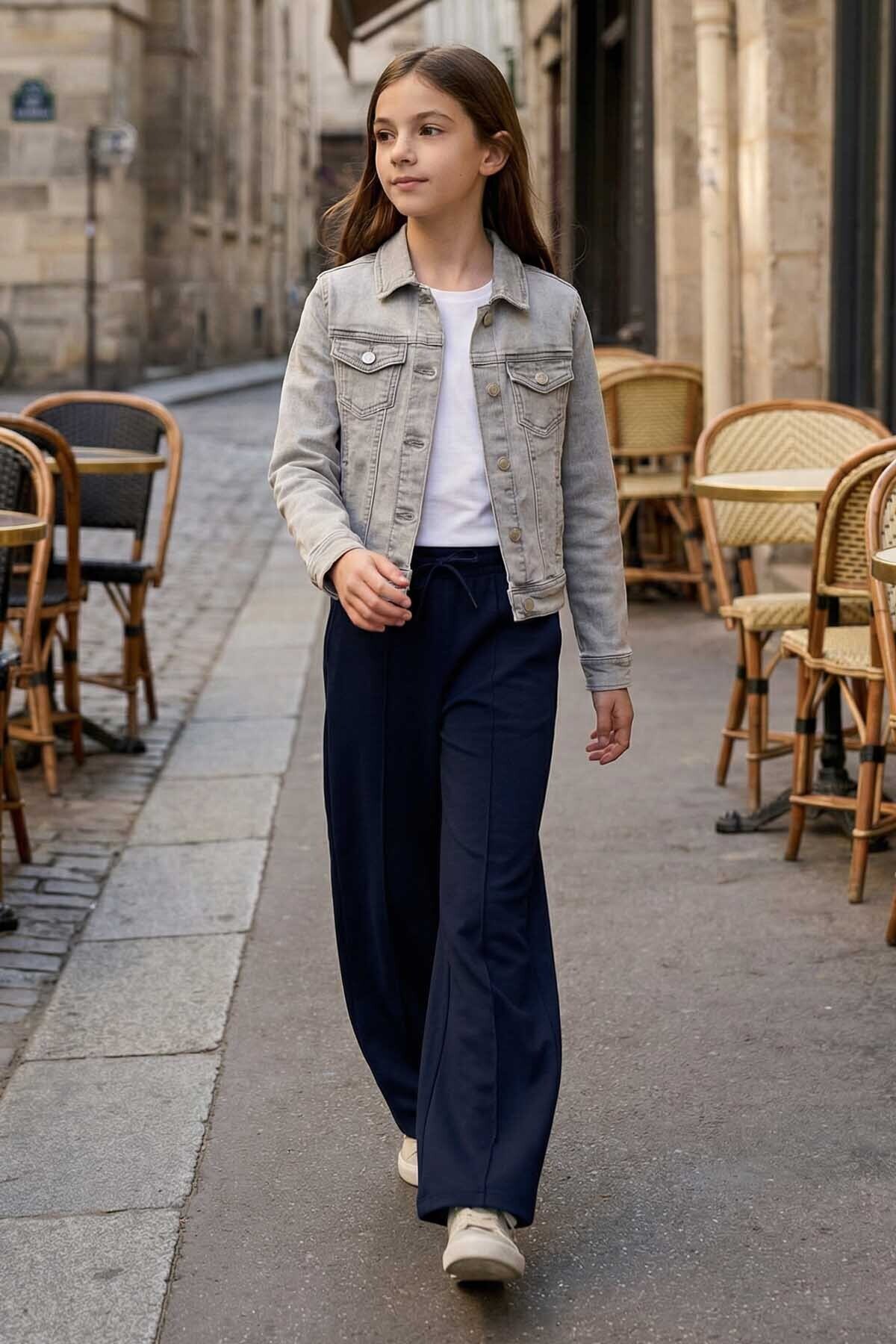 Lacivert Cepli Ön Dikiş Detaylı Geniş Paça Kız Çocuk Eşofman Altı -75144 - TOMMYLIFE