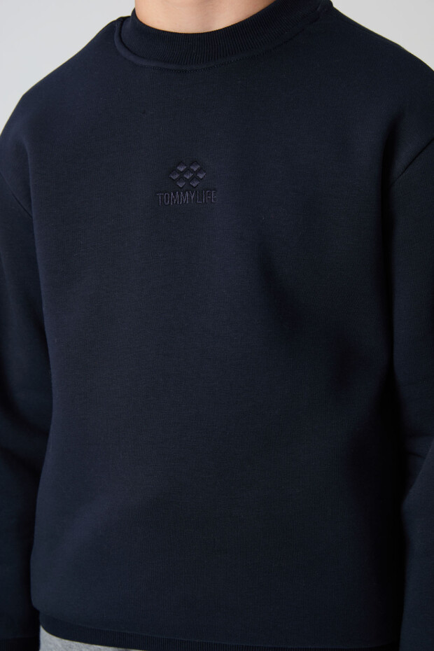 Lacivert Pamuklu Kalın İçi Tüylü Yumuşak Dokulu Standart Fit Nakışlı Erkek Çocuk Sweatshirt - 11232 - 3