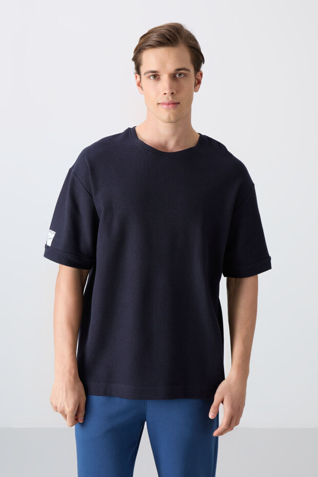 Lacivert Pamuklu Kalın Yüzeyi Dokulu Oversize Fit Basic Erkek T-Shirt - 88339 - 4