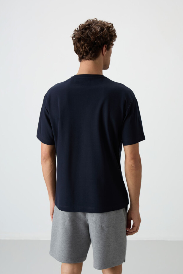 Lacivert Pamuklu Kalın Yüzeyi Dokulu Oversize Fit Baskılı Erkek T-Shirt - 88364 - 5