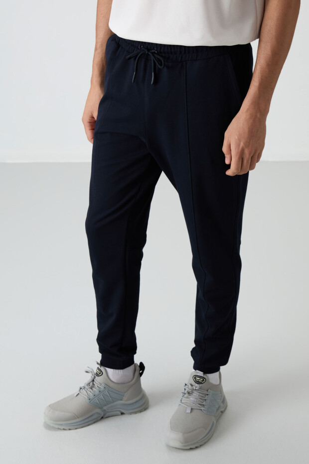 Lacivert Pamuklu Yumuşak Dokulu Comfort Fit Nakışlı Erkek Jogger - 82123 - 4