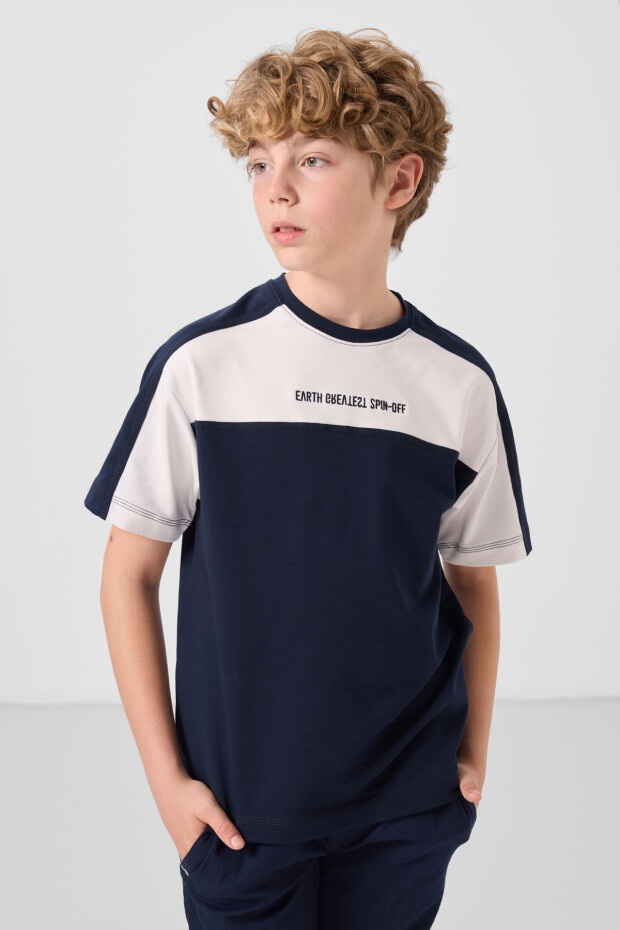 Lacivert Pamuklu Yumuşak Dokulu Oversize Fit Nakışlı Erkek Çocuk T-Shirt - 11290 - 3