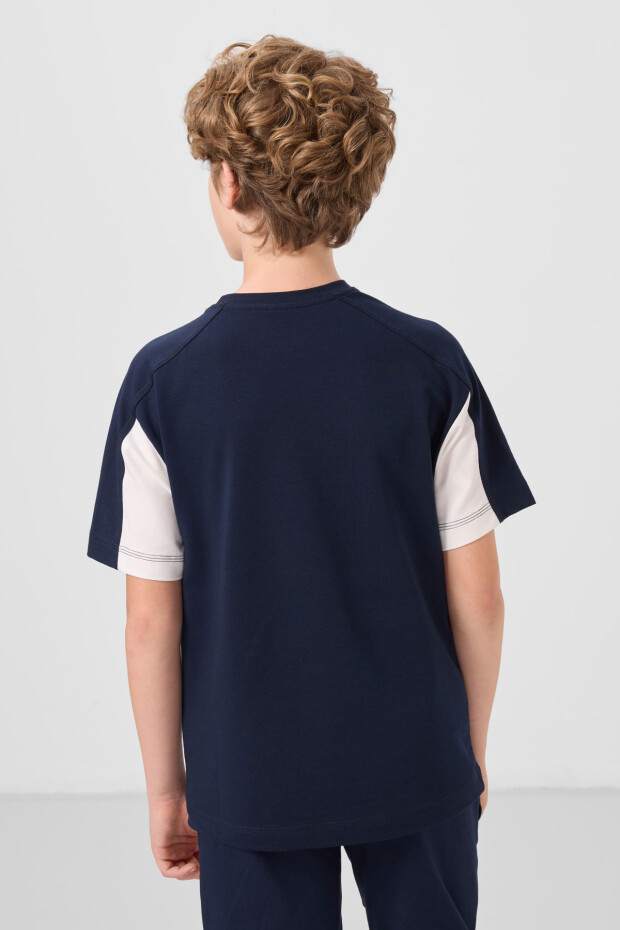 Lacivert Pamuklu Yumuşak Dokulu Oversize Fit Nakışlı Erkek Çocuk T-Shirt - 11290 - 5