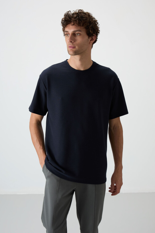 Lacivert Waffle İnterlok Yüzeyi Dokulu Oversize Fit Basic Erkek T-Shirt - 88379 - 2
