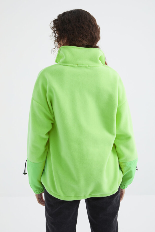 Neon Yeşil Etek Ucu Büzgülü Yarım Fermuarlı Oversize Kadın Polar Sweatshirt - 97238 - 7