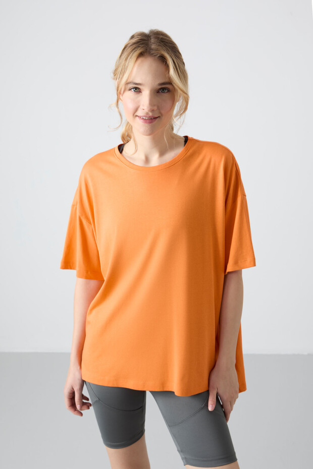 Oranj Penye Modal Yumuşak Tuşeli Oversize Fit Basic Kadın T-Shirt- 97285 - 1