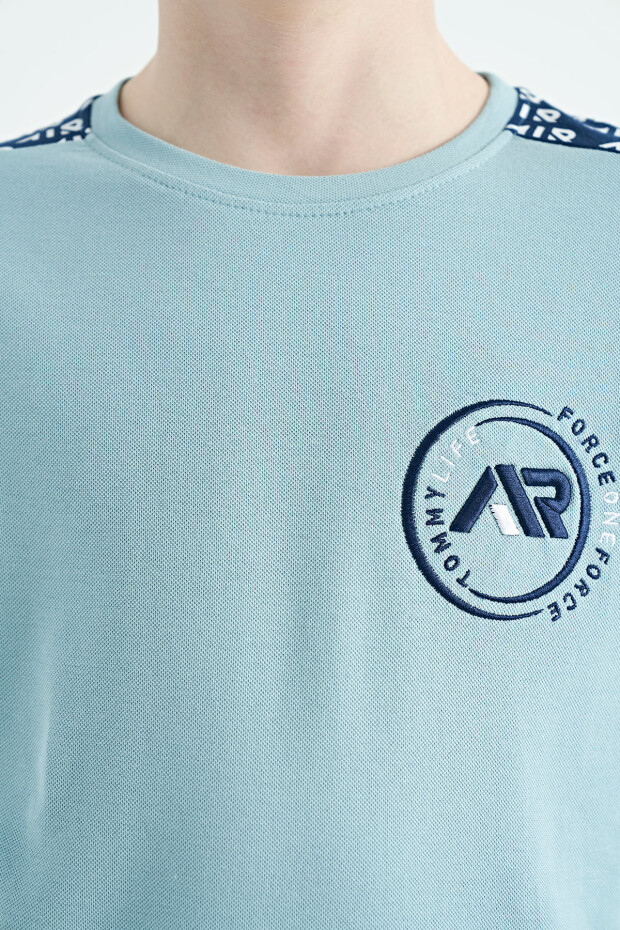 Açık Mavi Omuz Baskı Detaylı Standart Kalıp O Yaka Erkek Çocuk T-Shirt - 11121 - 3