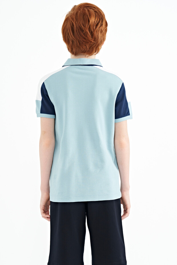 Açık Mavi Renk Bloklu Omuz Garni Detaylı Standart Kalıp Erkek Çocuk T-Shirt - 11155