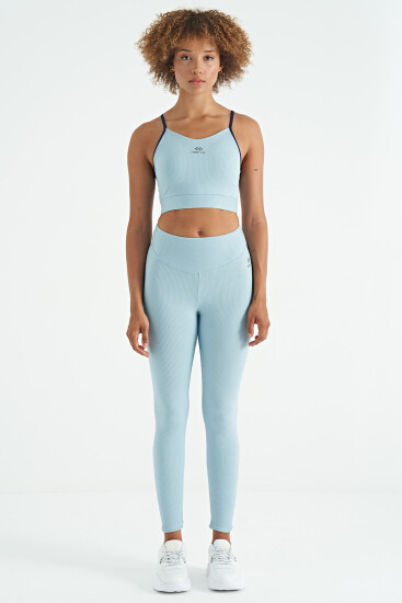 Açık Mavi Sırt Çapraz Detaylı Logo Baskılı Dar Kalıp Fitilli Kadın Büstiyer - 97274 - TOMMYLIFE (1)