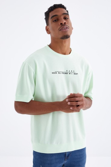 Açık Yeşil Minimal Yazı Nakışlı O Yaka Erkek Oversize T-Shirt - 88106 