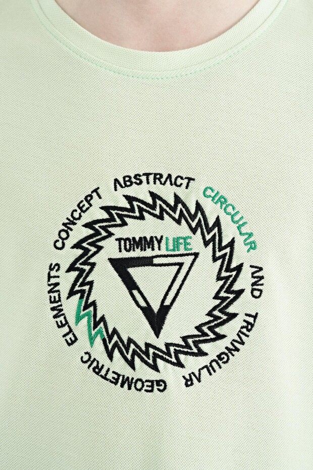 Açık Yeşil Nakış İşleme Detaylı O Yaka Standart Kalıp Erkek Çocuk T-Shirt - 11115 - 5
