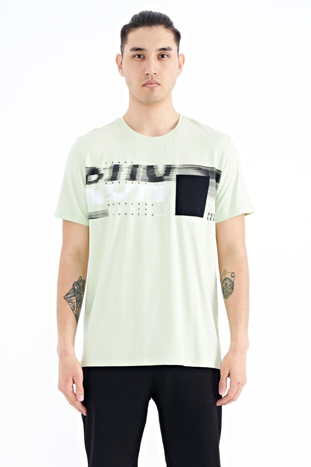 Açık Yeşil Ön Cep Detaylı Baskılı Standart Kalıp Erkek T-shirt - 88200