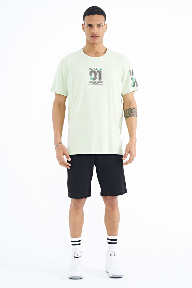 Açık Yeşil Ön ve Tek Kol Baskı Detaylı O Yaka Erkek T-shirt - 88176
