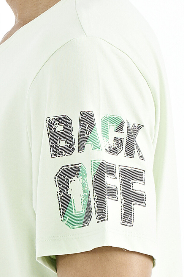 Açık Yeşil Ön ve Tek Kol Baskı Detaylı O Yaka Erkek T-shirt - 88176