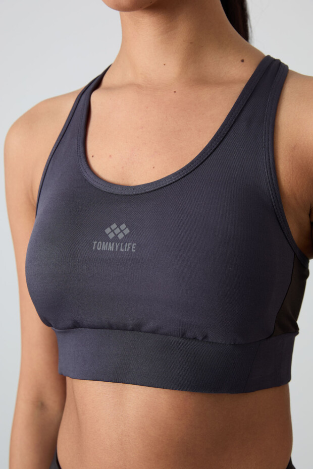 Antrasit Çapraz Sırt Detaylı Slim Fit U Yaka Pedli Kadın Spor Büstiyer - 97121 - 3