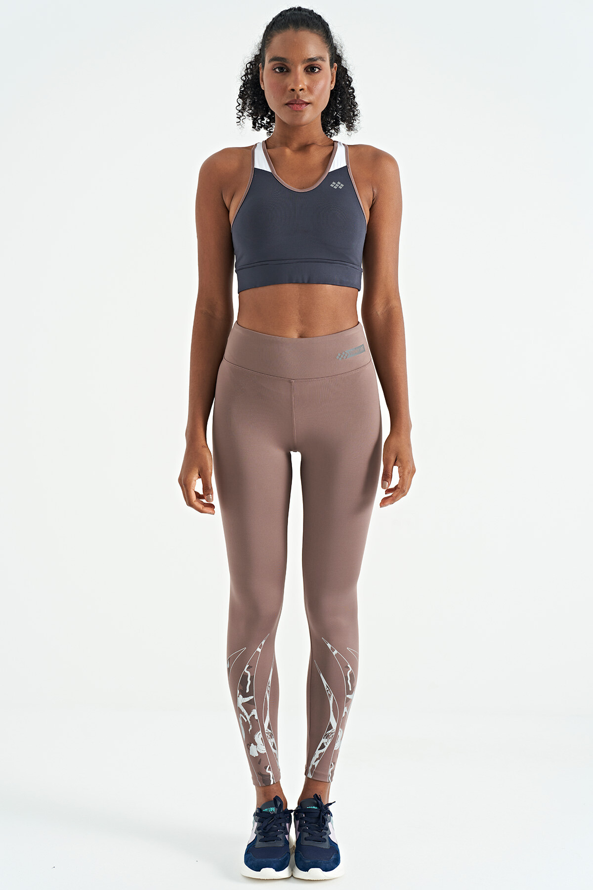 Antrasit Renk Bloklu Sırt Baskı Detaylı Dar Kalıp Kadın Büstiyer - 97253 - TOMMYLIFE (1)