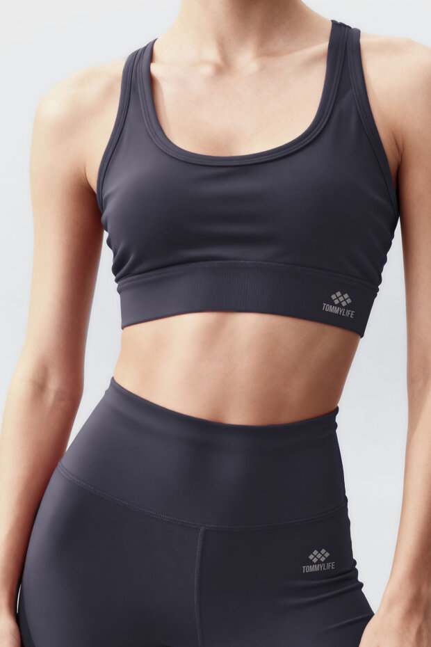 Antrasit Yüksek Bel Toparlayıcı Çapraz Sırt Detaylı Slim Fit Kadın Tayt Takım - 95283 - 3