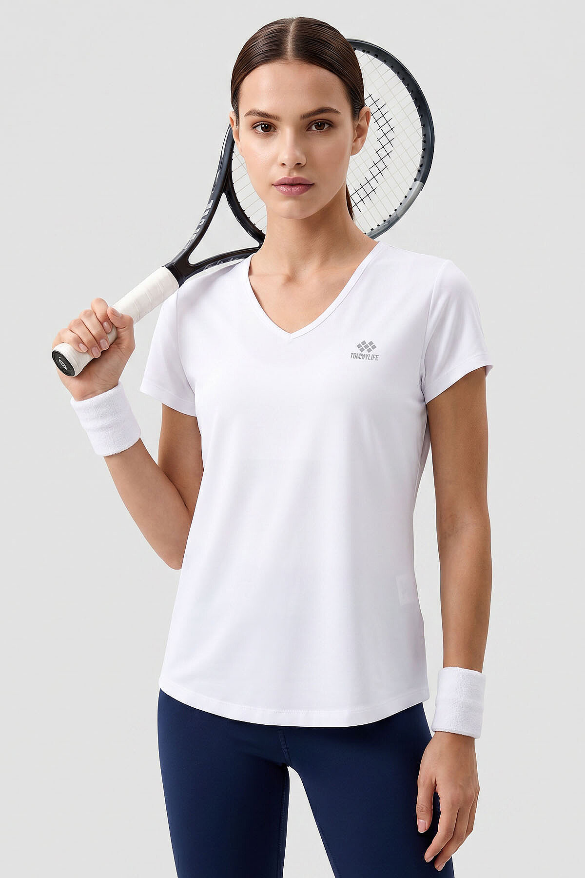 Beyaz Basic Kısa Kol Standart Kalıp V Yaka Kadın T-Shirt - 97145 - TOMMYLIFE