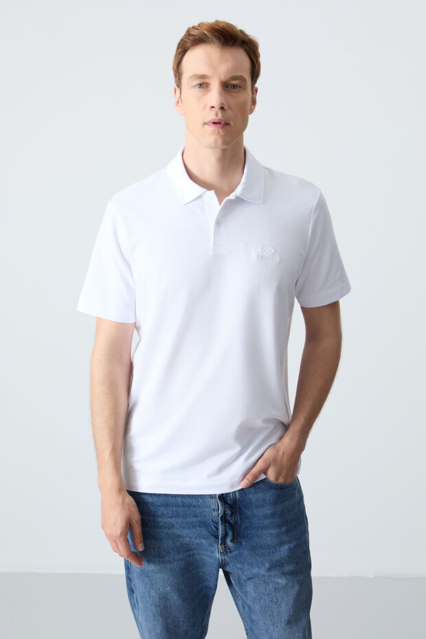 Beyaz Basic Logolu Standart Kalıp Triko Polo Yaka Erkek T-Shirt - 87748