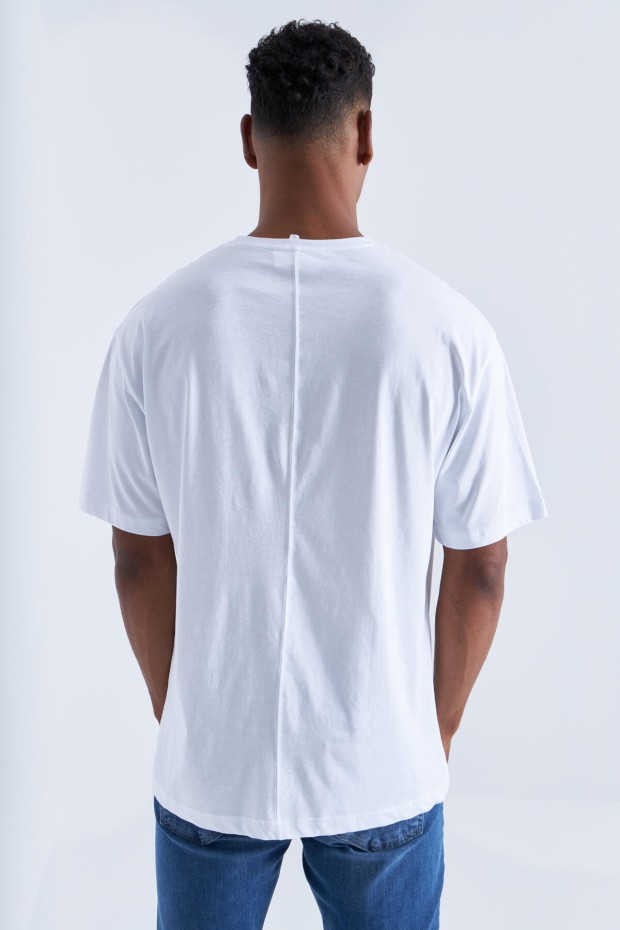Beyaz Baskı Detaylı O Yaka Erkek Oversize T-Shirt - 88093