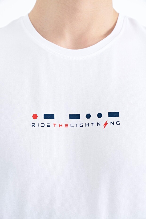 Beyaz Baskı Detaylı O Yaka Standart Kalıp Erkek T-Shirt - 88168