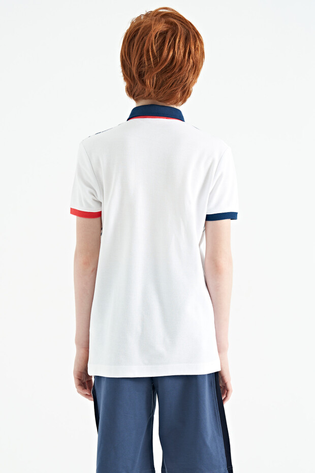 Beyaz Baskı Detaylı Pola Yaka Standart Kalıp Erkek Çocuk T-Shirt - 11161