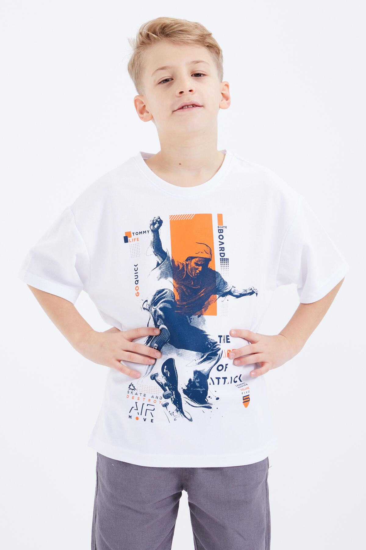Beyaz Baskılı Kısa Kollu O Yaka Erkek Çocuk T-Shirt - 10912