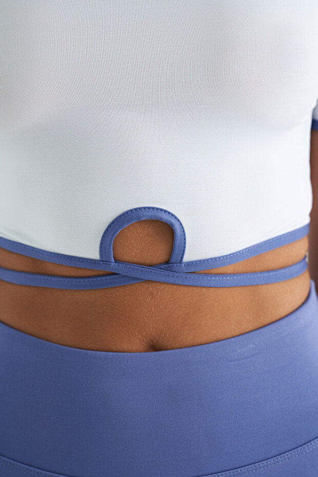 Beyaz Bel Bağlama Detaylı O Yaka Standart Kalıp Dalgıç Kumaş Kadın Crop T-Shirt - 97266 - 7