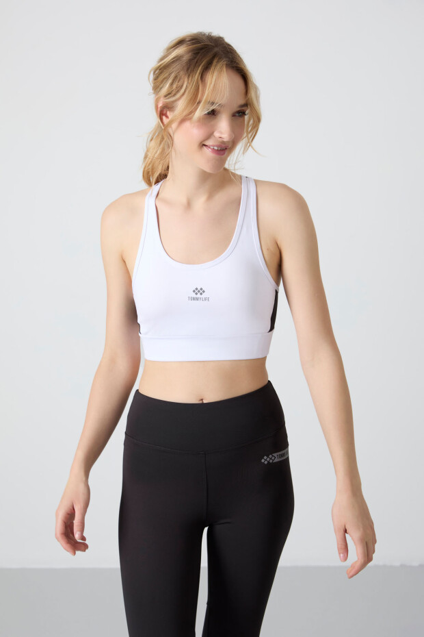 Beyaz Çapraz Sırt Detaylı Slim Fit U Yaka Pedli Kadın Spor Büstiyer - 97121