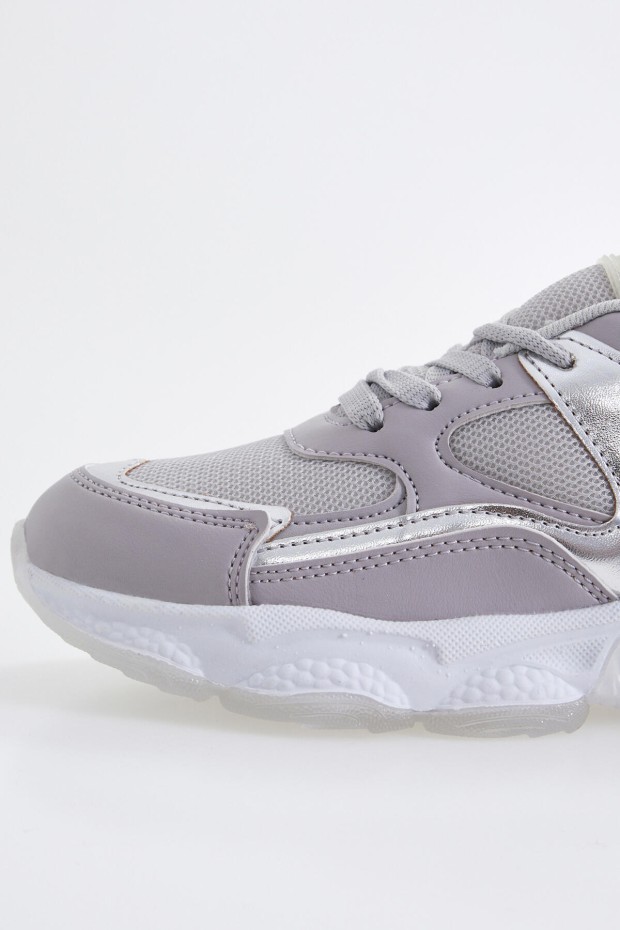 Beyaz - Gümüş Bağcıklı Yüksek Taban Günlük Kadın Spor Ayakkabı - 89072