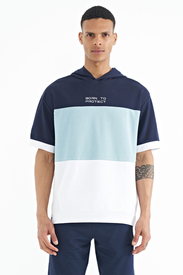 Beyaz Kapüşonlu Baskı Detaylı Oversize Erkek T-shirt - 88191