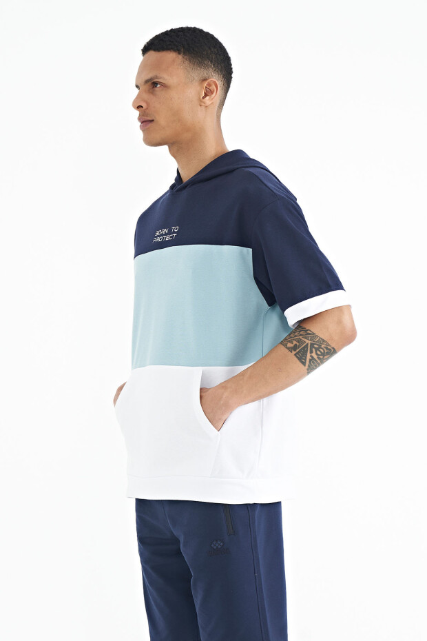 Beyaz Kapüşonlu Baskı Detaylı Oversize Erkek T-shirt - 88191