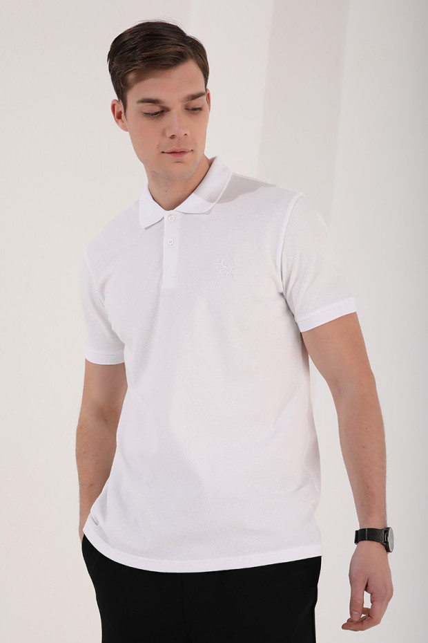 Beyaz Klasik Black Yazı Nakışlı Standart Kalıp Polo Yaka Erkek T-Shirt - 87760