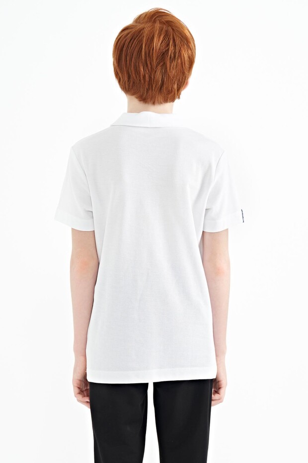 Beyaz Minimal Nakış Detaylı Standart Kalıp Polo Yaka Erkek Çocuk T-Shirt - 11084