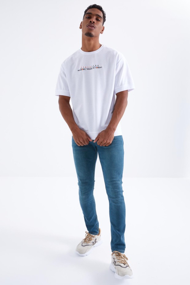 Beyaz Minimal Yazı Nakışlı O Yaka Erkek Oversize T-Shirt - 88106