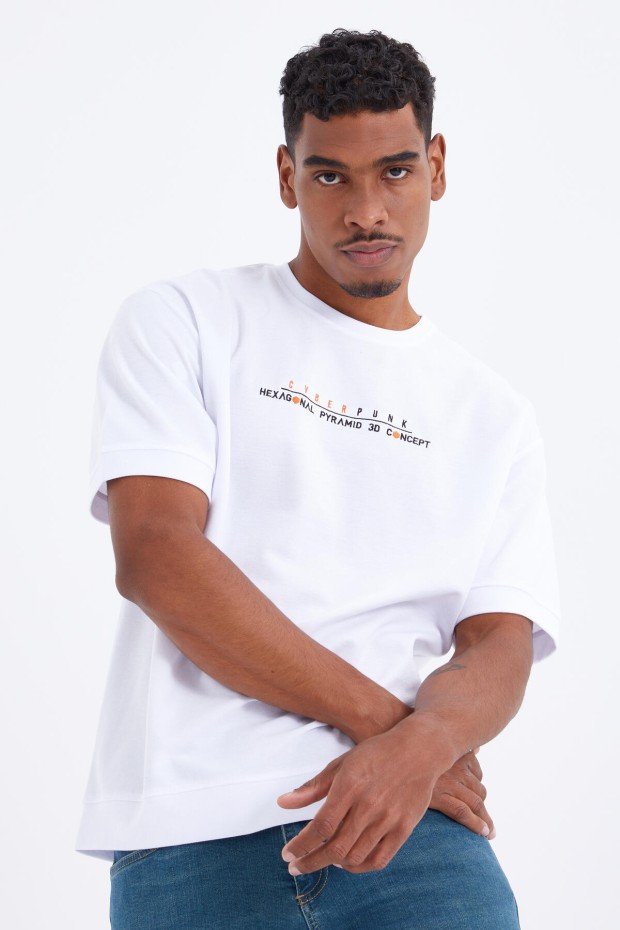 Beyaz Minimal Yazı Nakışlı O Yaka Erkek Oversize T-Shirt - 88106