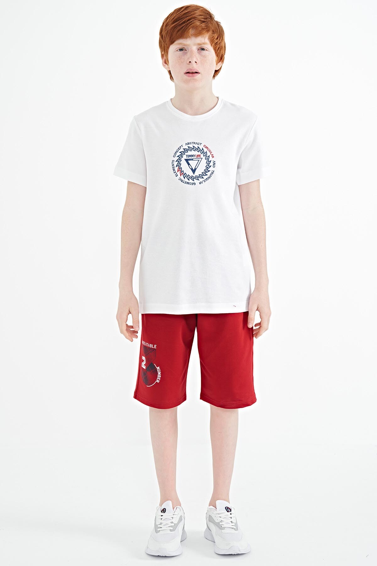 Beyaz Nakış İşleme Detaylı O Yaka Standart Kalıp Erkek Çocuk T-Shirt - 11115 - TOMMYLIFE