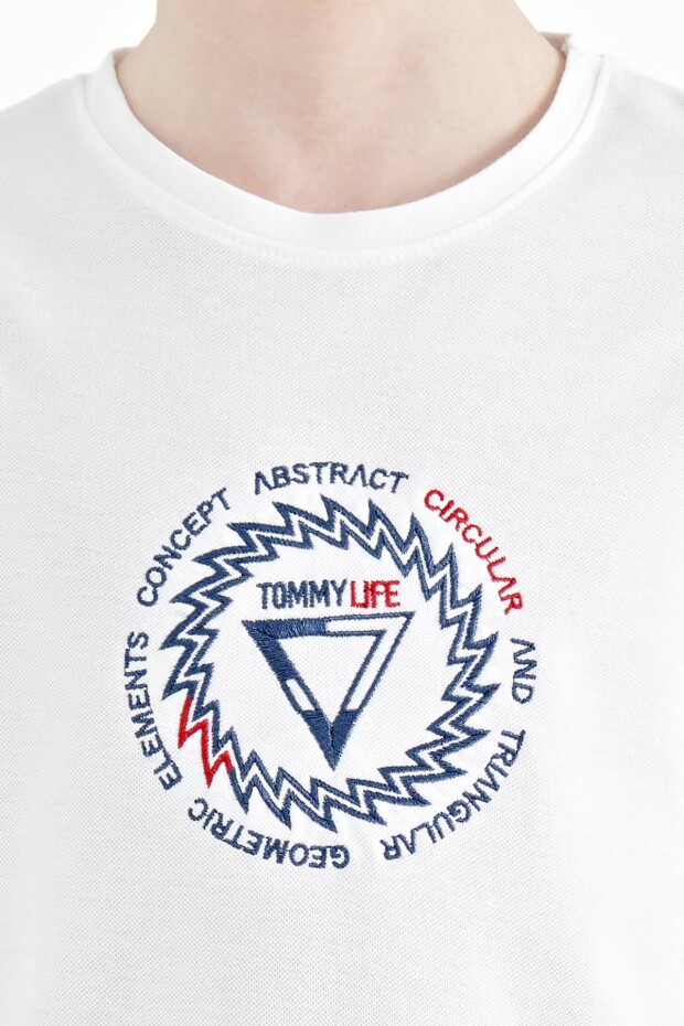Beyaz Nakış İşleme Detaylı O Yaka Standart Kalıp Erkek Çocuk T-Shirt - 11115 - 10