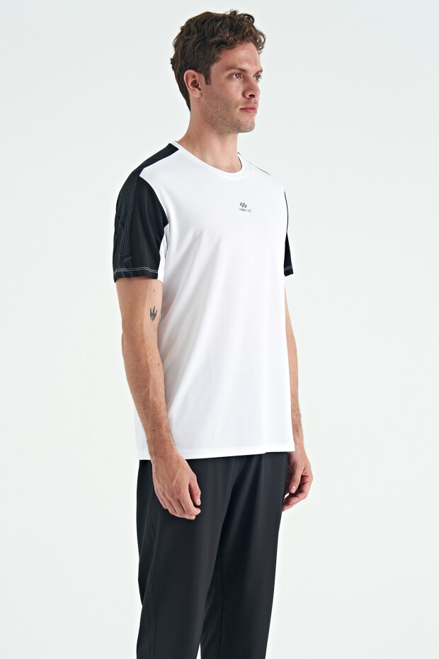 Beyaz O Yaka Standart Kalıp Sırt Baskı Detaylı Aktif Spor Erkek T-Shirt - 88256
