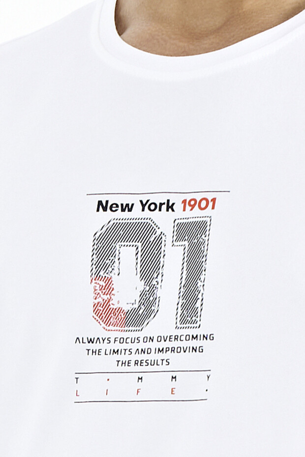Beyaz Ön ve Tek Kol Baskı Detaylı O Yaka Erkek T-shirt - 88176