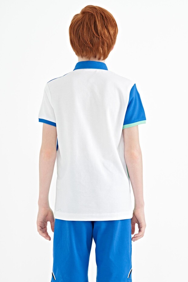 Beyaz Renk Bloklu Nakış Detaylı Standart Kalıp Polo Yaka Erkek Çocuk T-Shirt - 11108